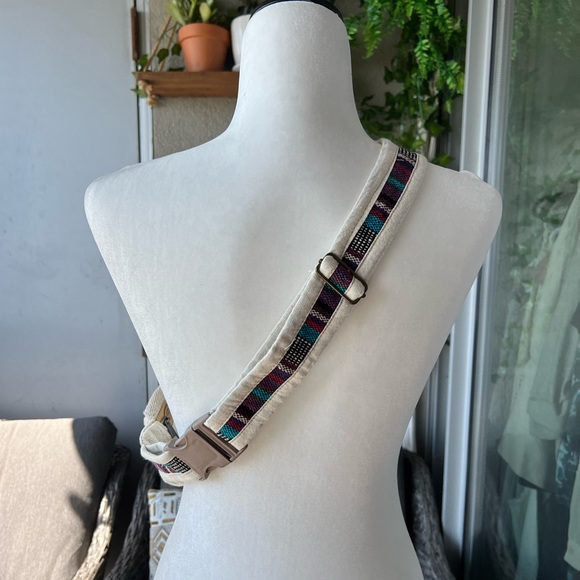 NWOT | Himalayan Hemp | Hemp Fanny Pack - Picture 3 of 6